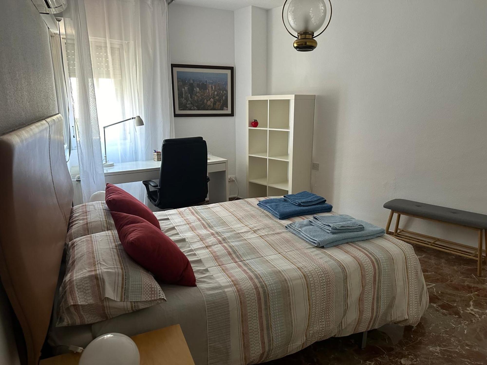 Amplio Y Luminoso Apartamento En El Centro De Granada Luaran gambar